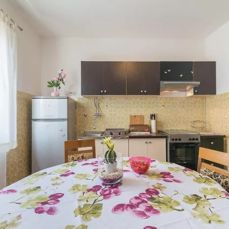 Apartament Apartman Lia *
