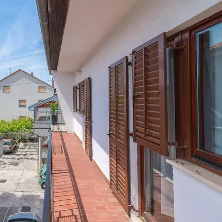 Apartament Apartman Lia *